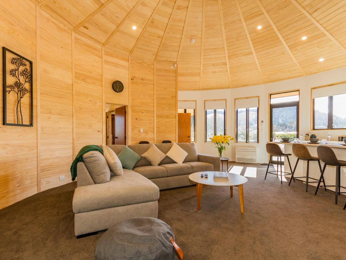 Heavenly Spa Views - Ohakune Holiday Home Екстериор снимка